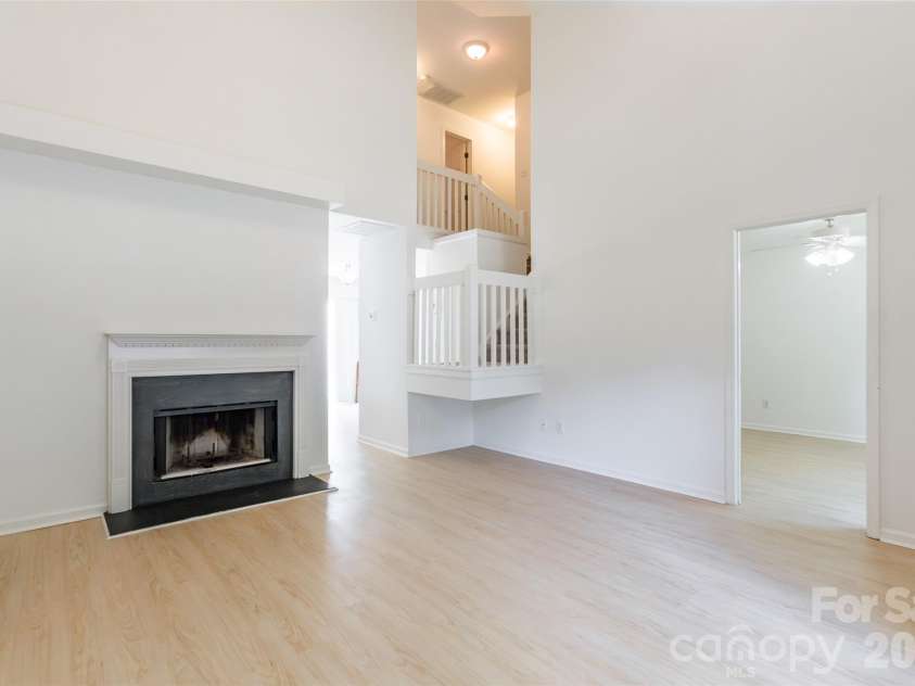 5840 Prescott Court, Charlotte, NC 28269.  MLS# CAR4385304, YatesRealty ID 28821. 