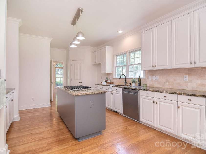 7006 Olde Sycamore Drive, Mint Hill, NC 28227.  MLS# CAR4279307, YatesRealty ID 28821. 