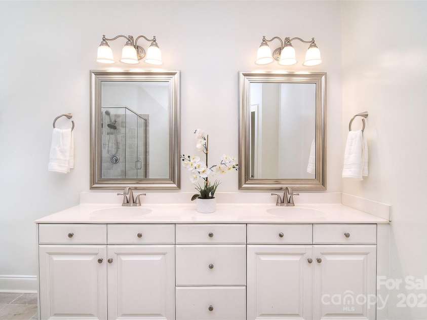 7006 Olde Sycamore Drive, Mint Hill, NC 28227.  MLS# CAR4279307, YatesRealty ID 28821. 