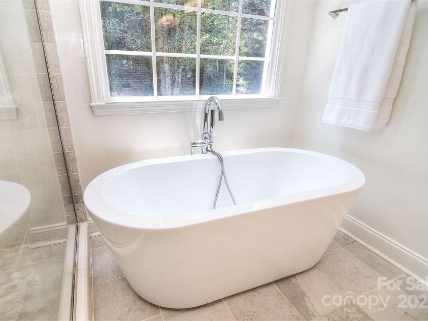 7006 Olde Sycamore Drive, Mint Hill, NC 28227.  MLS# CAR4279307, YatesRealty ID 28821. 