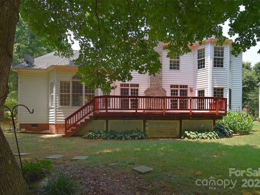 7006 Olde Sycamore Drive, Mint Hill, NC 28227.  MLS# CAR4279307, YatesRealty ID 28821. 