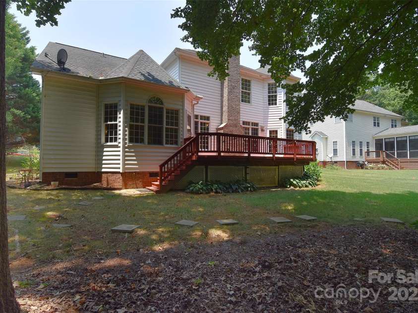 7006 Olde Sycamore Drive, Mint Hill, NC 28227.  MLS# CAR4279307, YatesRealty ID 28821. 