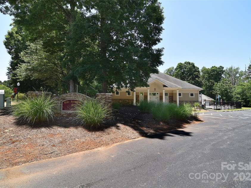7006 Olde Sycamore Drive, Mint Hill, NC 28227.  MLS# CAR4279307, YatesRealty ID 28821. 
