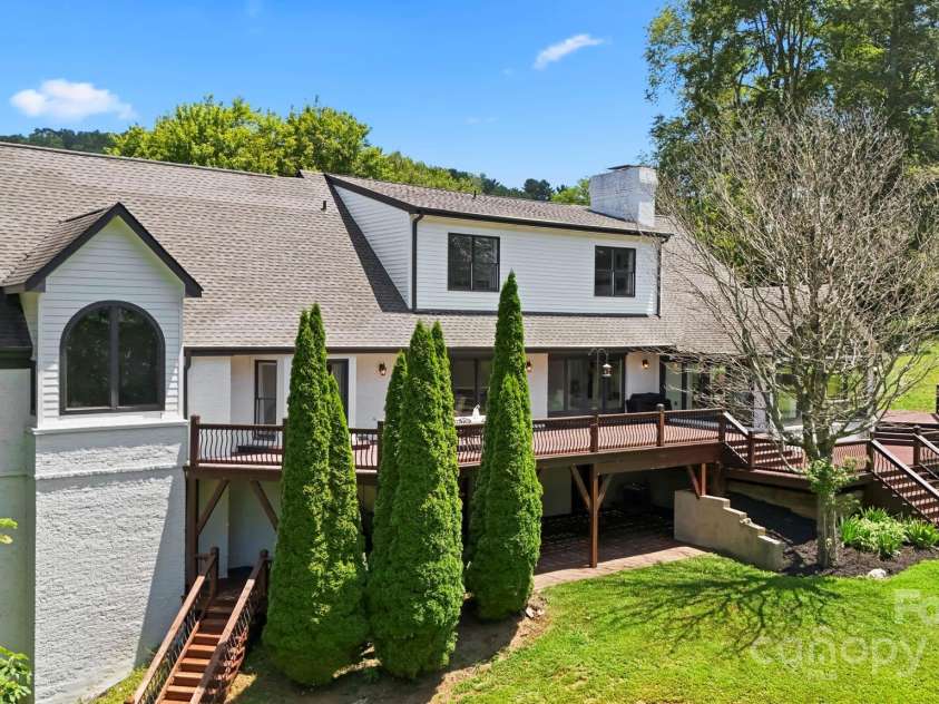 140 Wilson Ridge Road, Boone, NC 28607.  MLS# CAR4278655, YatesRealty ID 28823. 