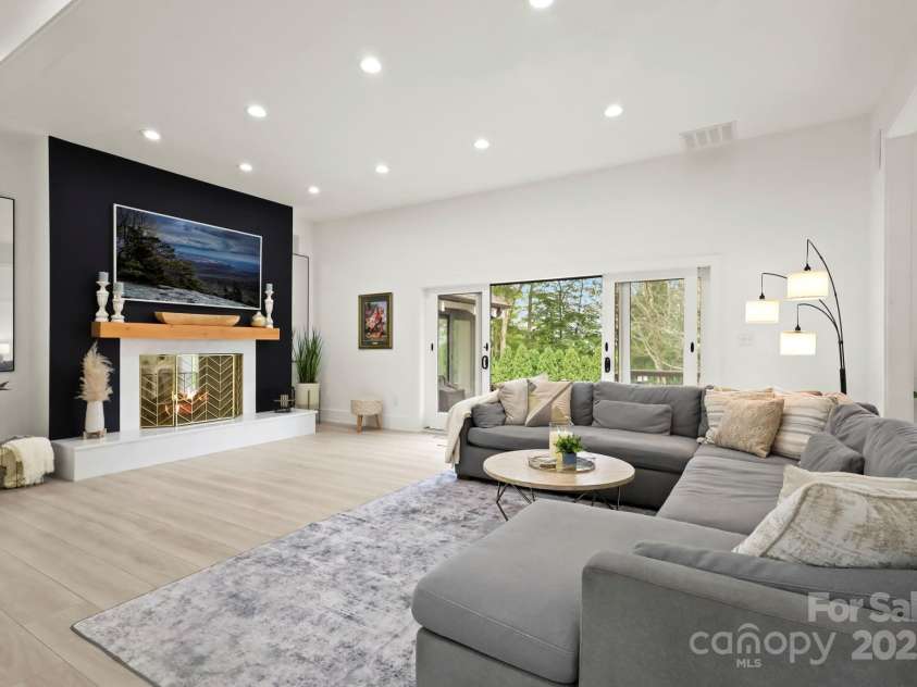 140 Wilson Ridge Road, Boone, NC 28607.  MLS# CAR4278655, YatesRealty ID 28823. 