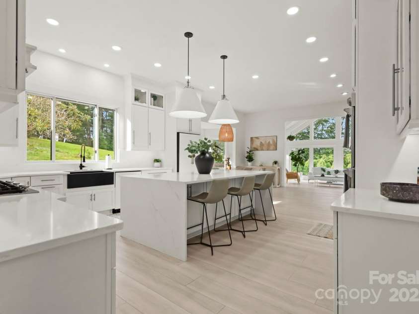 140 Wilson Ridge Road, Boone, NC 28607.  MLS# CAR4278655, YatesRealty ID 28823. 