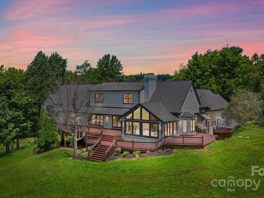 140 Wilson Ridge Road, Boone, NC 28607.  MLS# CAR4278655, YatesRealty ID 28823. 