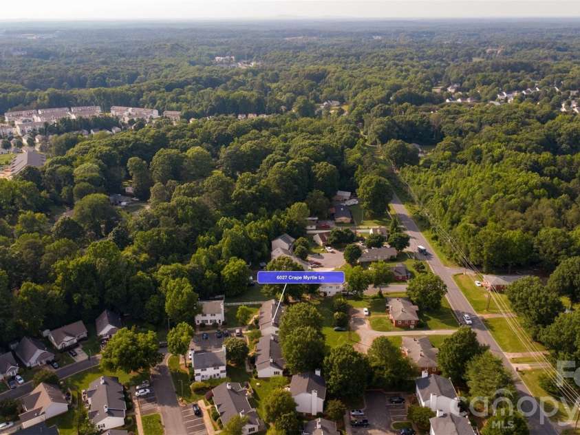 6027 Crape Myrtle Lane, Charlotte, NC 28216.  MLS# CAR4385152, YatesRealty ID 28823. 