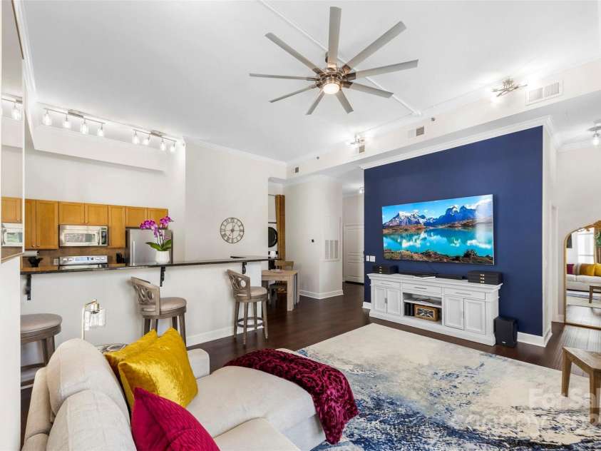 1315 Boulevard Boulevard, Charlotte, NC 28203.  MLS# CAR4283512, YatesRealty ID 28824. 