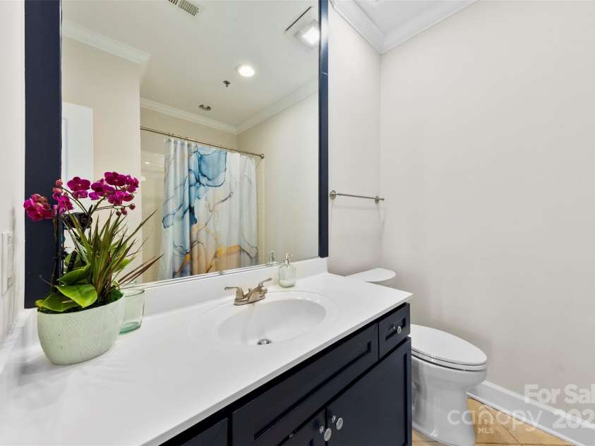 1315 Boulevard Boulevard, Charlotte, NC 28203.  MLS# CAR4283512, YatesRealty ID 28824. 