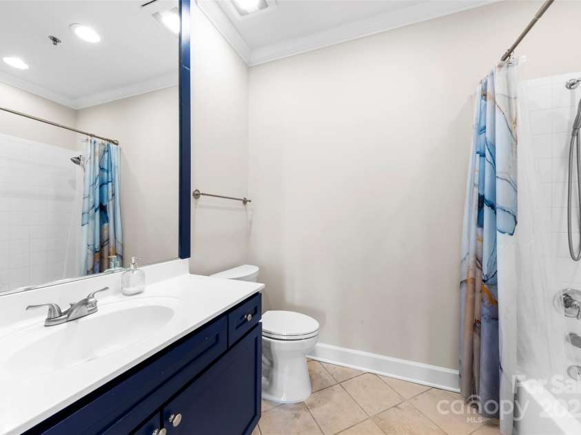 1315 Boulevard Boulevard, Charlotte, NC 28203.  MLS# CAR4283512, YatesRealty ID 28824. 