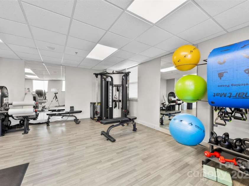 1315 Boulevard Boulevard, Charlotte, NC 28203.  MLS# CAR4283512, YatesRealty ID 28824. 