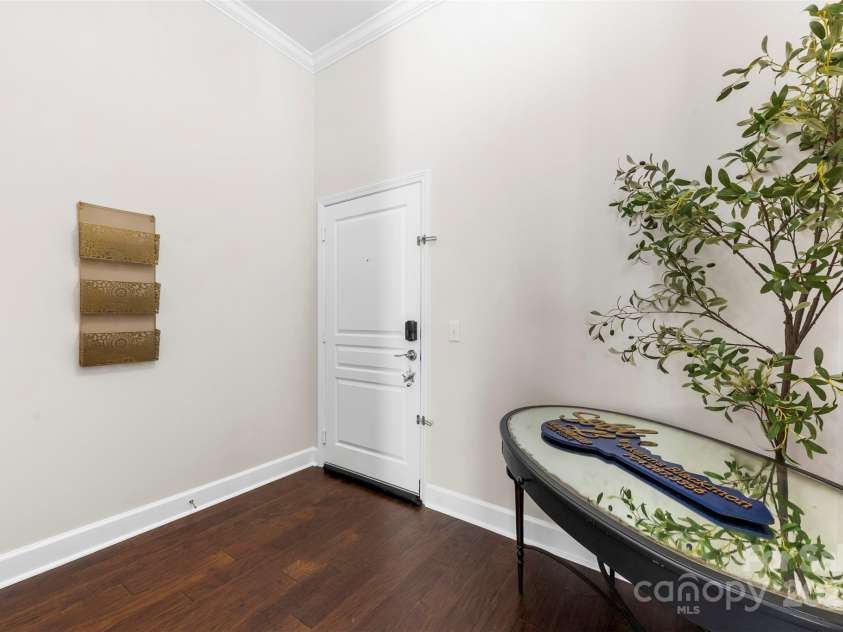 1315 Boulevard Boulevard, Charlotte, NC 28203.  MLS# CAR4283512, YatesRealty ID 28824. 