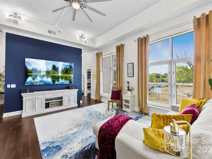 1315 Boulevard Boulevard, Charlotte, NC 28203.  MLS# CAR4283512, YatesRealty ID 28824. 