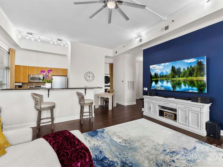 1315 Boulevard Boulevard, Charlotte, NC 28203.  MLS# CAR4283512, YatesRealty ID 28824. 