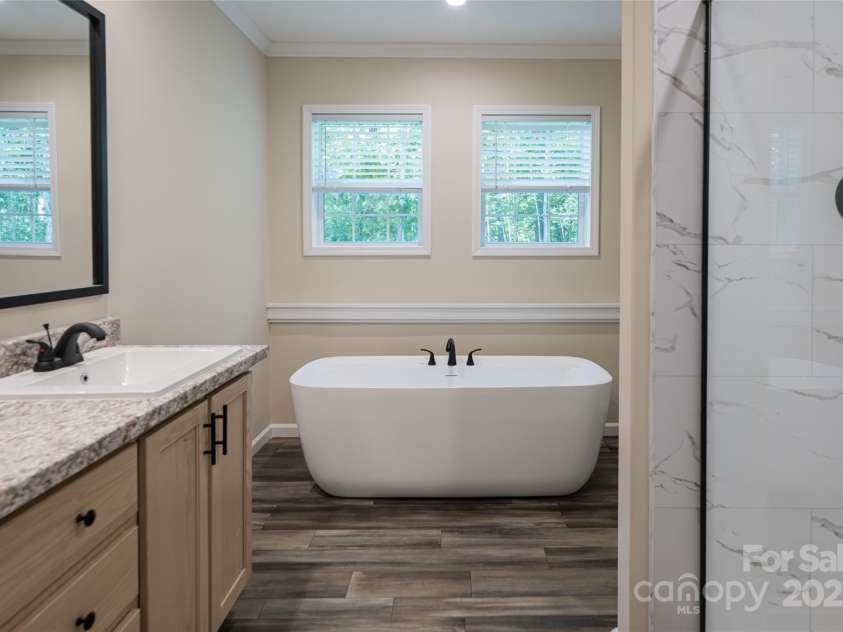 321 Flat Creek Road, Black Mountain, NC 28711.  MLS# CAR4284477, YatesRealty ID 28825. 