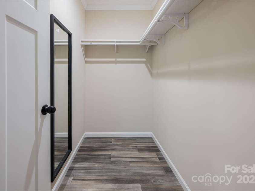 321 Flat Creek Road, Black Mountain, NC 28711.  MLS# CAR4284477, YatesRealty ID 28825. 