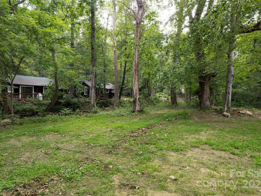 321 Flat Creek Road, Black Mountain, NC 28711.  MLS# CAR4284477, YatesRealty ID 28825. 