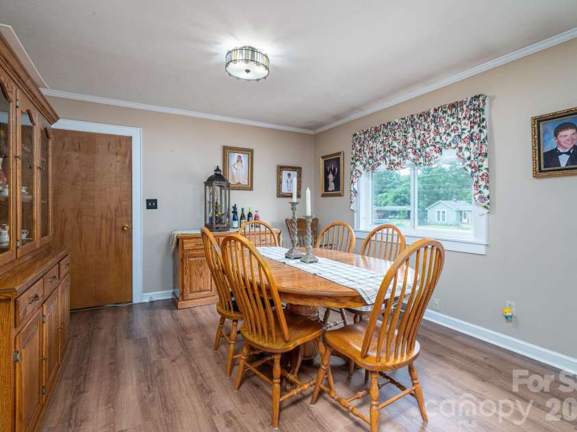 403 Old Post Road, Cherryville, NC 28021.  MLS# CAR4383564, YatesRealty ID 28826. 