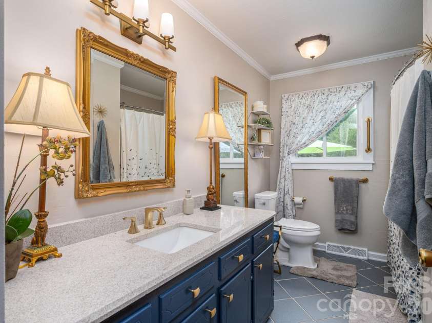 403 Old Post Road, Cherryville, NC 28021.  MLS# CAR4383564, YatesRealty ID 28826. 