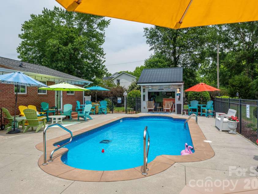 403 Old Post Road, Cherryville, NC 28021.  MLS# CAR4383564, YatesRealty ID 28826. 