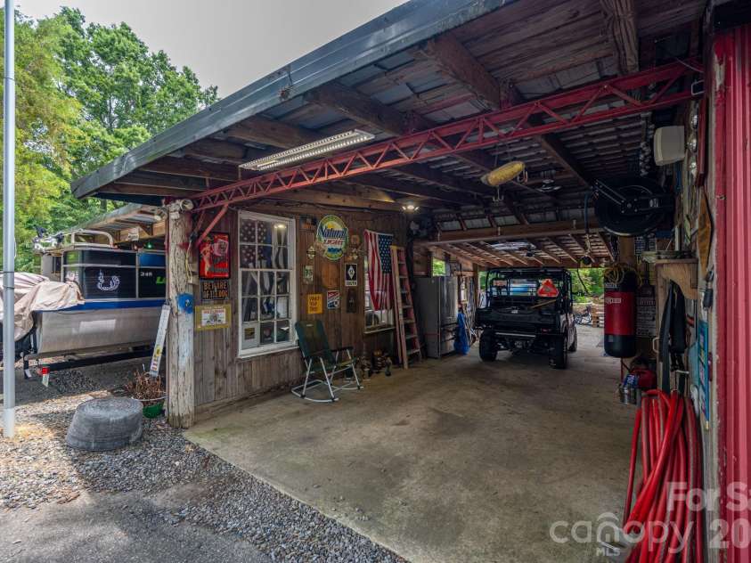 403 Old Post Road, Cherryville, NC 28021.  MLS# CAR4383564, YatesRealty ID 28826. 