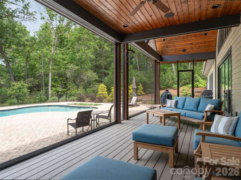 151 Bridgewater Drive, Fletcher, NC 28732.  MLS# CAR4386209, YatesRealty ID 28827. 