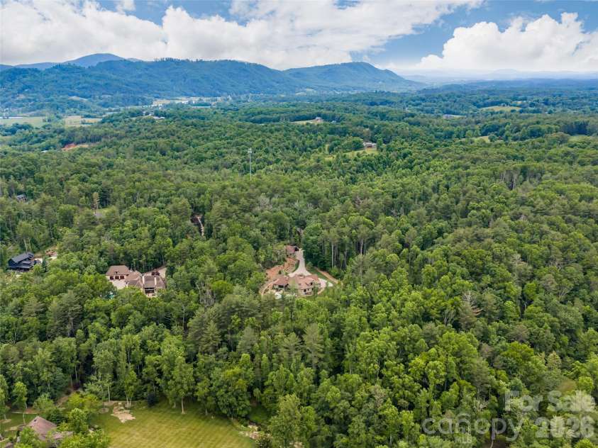 151 Bridgewater Drive, Fletcher, NC 28732.  MLS# CAR4386209, YatesRealty ID 28827. 