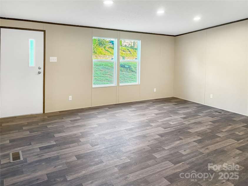 12 Addie Lane, Waynesville, NC 28786.  MLS# CAR4285982, YatesRealty ID 28828. 