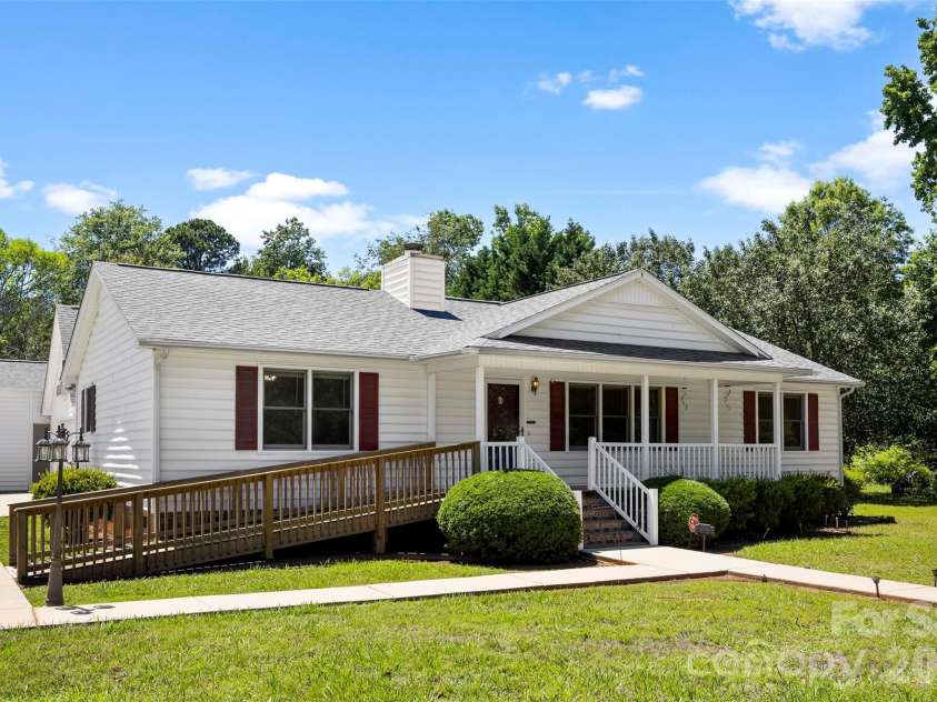4413 Gentry Lane, York, SC 29745.  MLS# CAR4388254, YatesRealty ID 28828. 