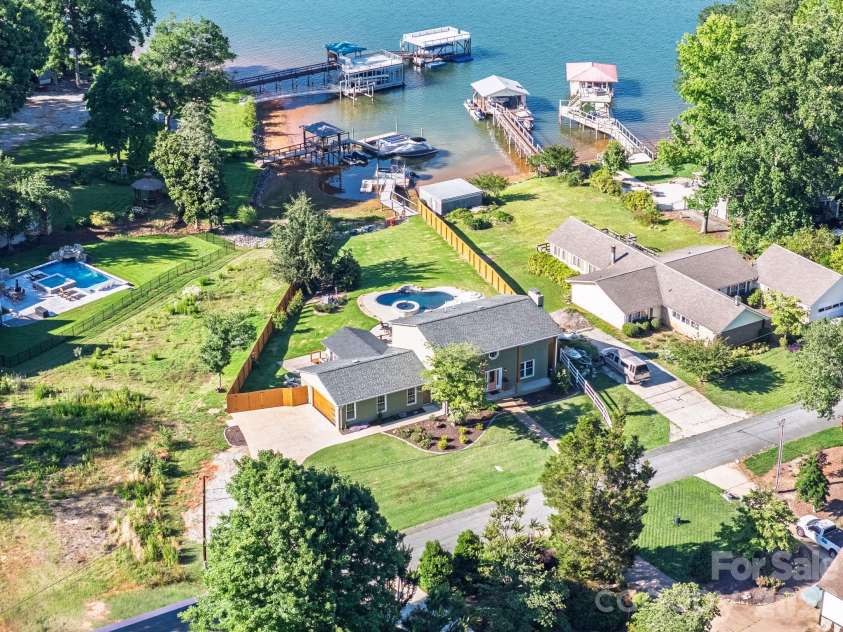 8005 Island View Court, Denver, NC 28037.  MLS# CAR4388825, YatesRealty ID 28829. 