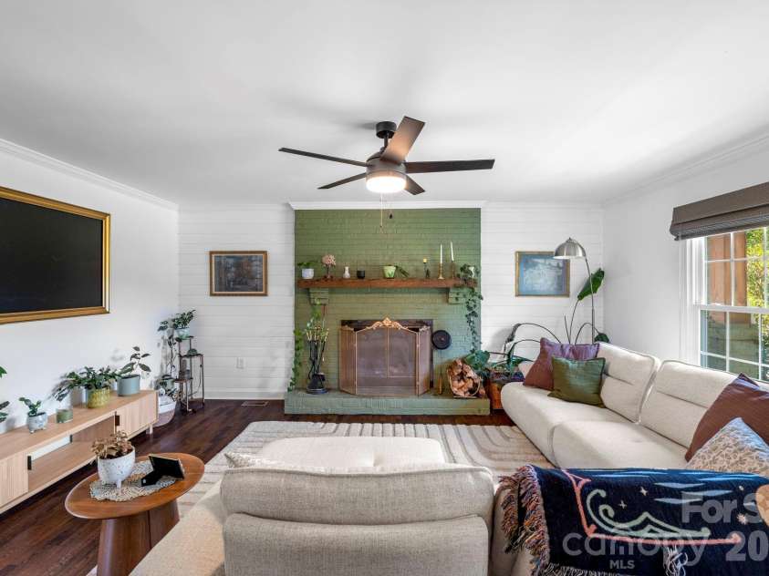 8005 Island View Court, Denver, NC 28037.  MLS# CAR4388825, YatesRealty ID 28829. 
