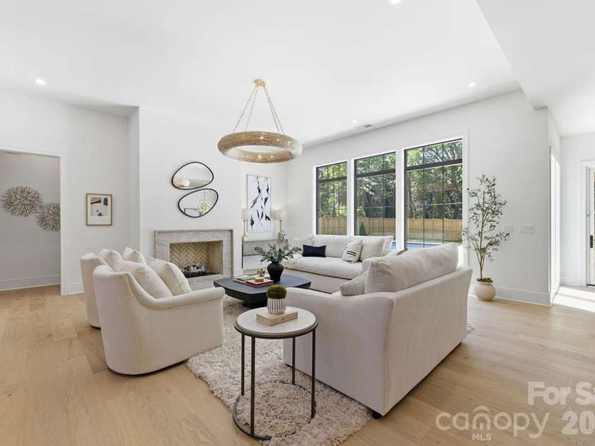 3028 Eastham Lane, Charlotte, NC 28209.  MLS# CAR4383792, YatesRealty ID 28830. 