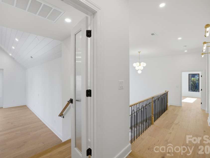 3028 Eastham Lane, Charlotte, NC 28209.  MLS# CAR4383792, YatesRealty ID 28830. 