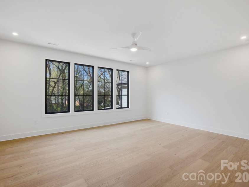 3028 Eastham Lane, Charlotte, NC 28209.  MLS# CAR4383792, YatesRealty ID 28830. 