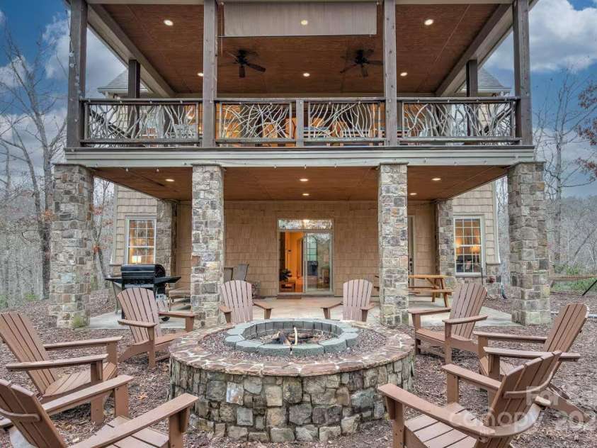 376 Grandview Drive, Lake Lure, NC 28746.  MLS# CAR4286167, YatesRealty ID 28831. 