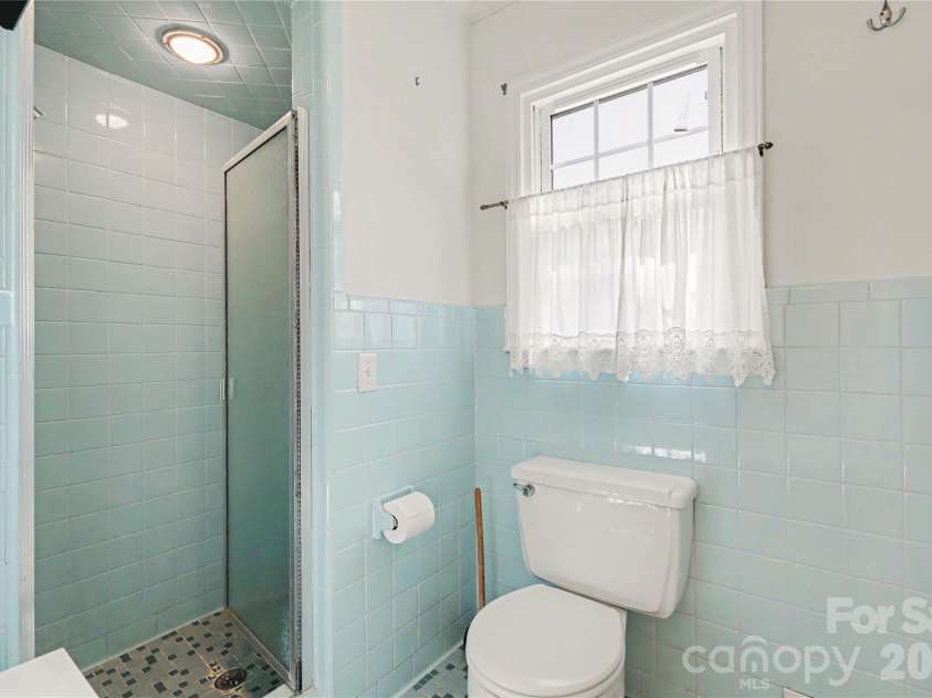 930 Scotch Drive, Gastonia, NC 28054.  MLS# CAR4385001, YatesRealty ID 28831. Primary bath with separate shower area