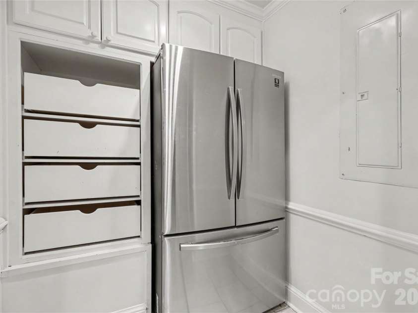 930 Scotch Drive, Gastonia, NC 28054.  MLS# CAR4385001, YatesRealty ID 28831. Walk in pantry and additional kitchen storage