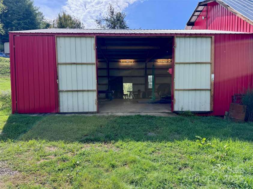 225 Hobson Branch Road, Weaverville, NC 28787.  MLS# CAR4286508, YatesRealty ID 28832. 