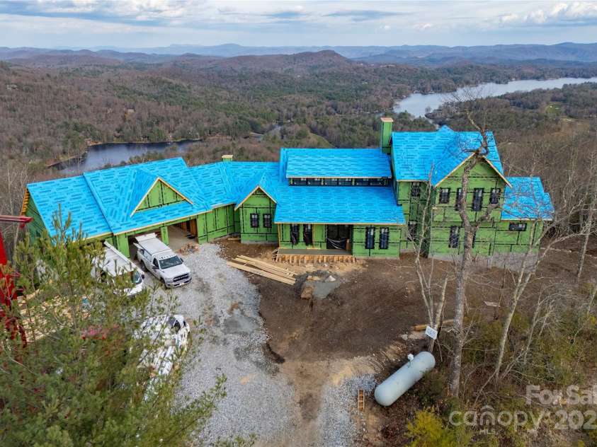 341 Mills Creek Point, Lake Toxaway, NC 28747.  MLS# CAR4286534, YatesRealty ID 28833. 