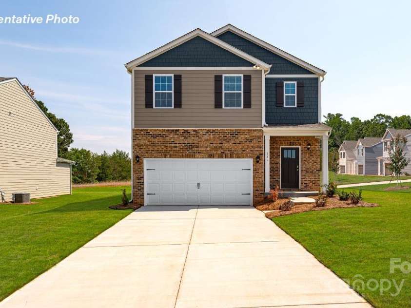 1333 37th Avenue Lane, Hickory, NC 28601.  MLS# CAR4286546, YatesRealty ID 28834. 