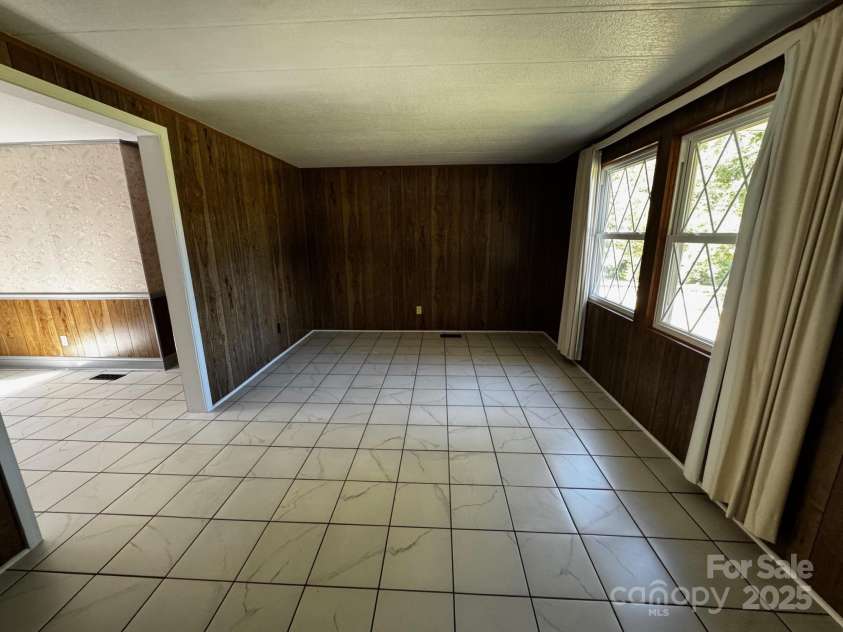 3600 Ray Danner Road, Maiden, NC 28650.  MLS# CAR4284279, YatesRealty ID 28837. 