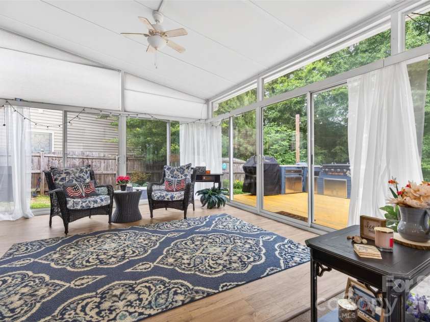 9834 Dominion Crest Drive, Charlotte, NC 28269.  MLS# CAR4388373, YatesRealty ID 28837. 