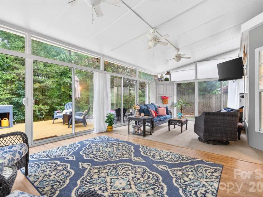 9834 Dominion Crest Drive, Charlotte, NC 28269.  MLS# CAR4388373, YatesRealty ID 28837. 