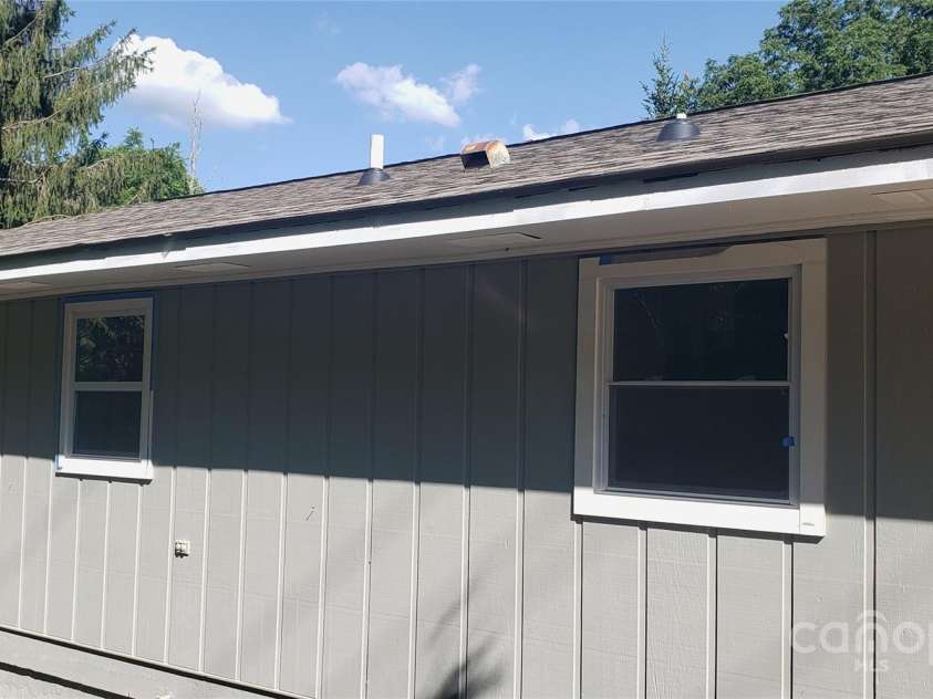 4755 US 23 Highway, Mars Hill, NC 28754.  MLS# CAR4285920, YatesRealty ID 28838. Back view of house