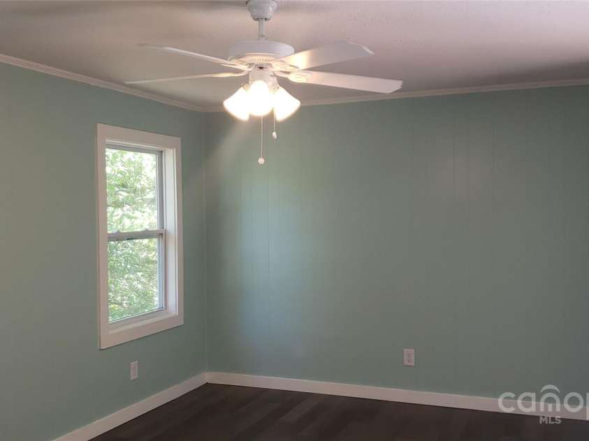 4755 US 23 Highway, Mars Hill, NC 28754.  MLS# CAR4285920, YatesRealty ID 28838. Bedroom