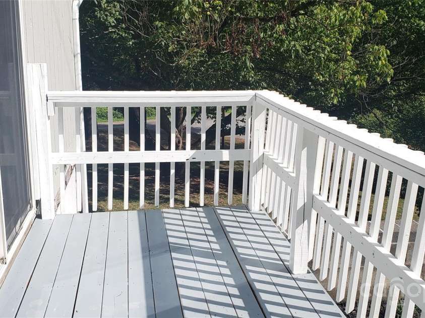 4755 US 23 Highway, Mars Hill, NC 28754.  MLS# CAR4285920, YatesRealty ID 28838. Deck