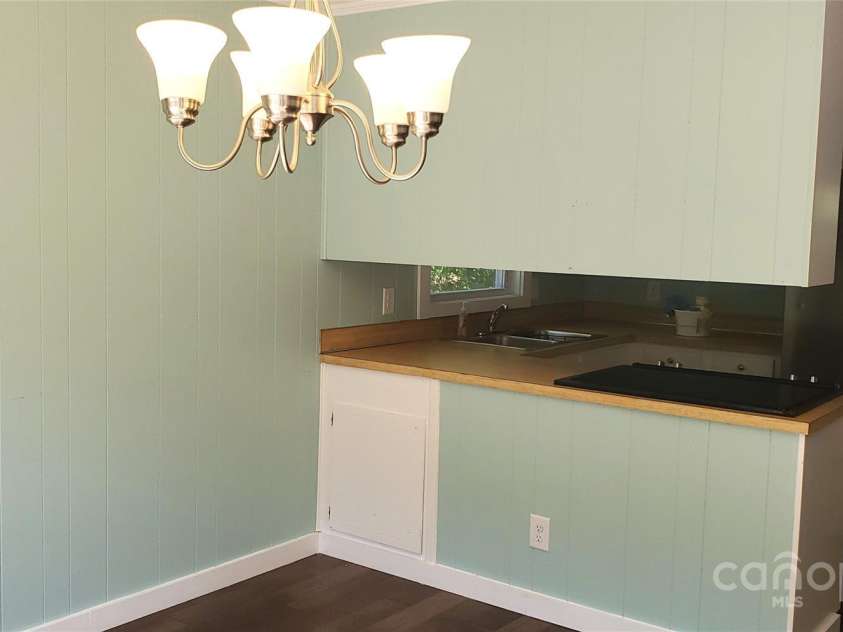 4755 US 23 Highway, Mars Hill, NC 28754.  MLS# CAR4285920, YatesRealty ID 28838. Dining area and kitchen