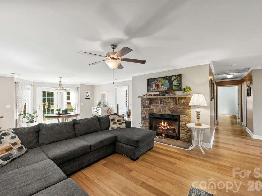 5250 Hickory Grove Road, Mount Holly, NC 28120.  MLS# CAR4390043, YatesRealty ID 28838. 