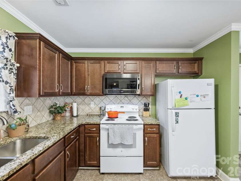 5250 Hickory Grove Road, Mount Holly, NC 28120.  MLS# CAR4390043, YatesRealty ID 28838. 